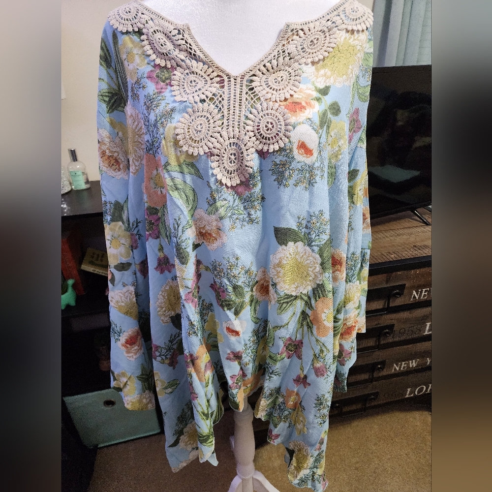 💞3/$24💞 Spense Woman Lightweight Floral tunic Size 3X